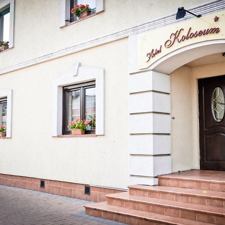 Hotel Koloseum Turek Extérieur photo
